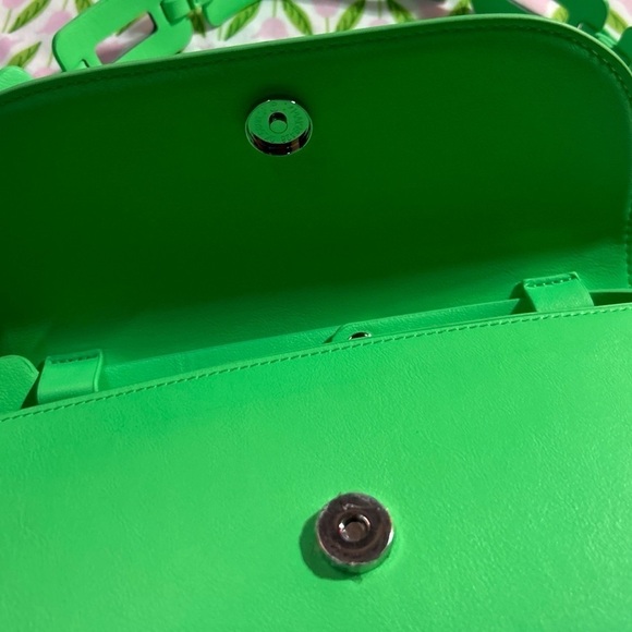NWT Melie Bianco Neon Green Shoulder Bag with‎ Chunky Chain Strap | Y2K Baguette - Picture 10 of 12